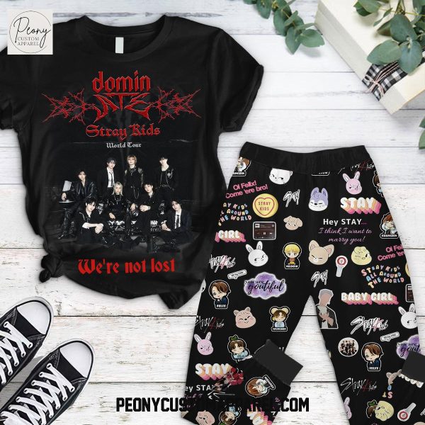 Stray Kids Dominate World Tour 2025 We’re Not Lost Fleece Pajamas Set